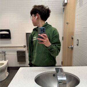 Meet your Posher, Connor